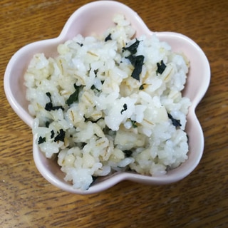 もち麦のワカメご飯